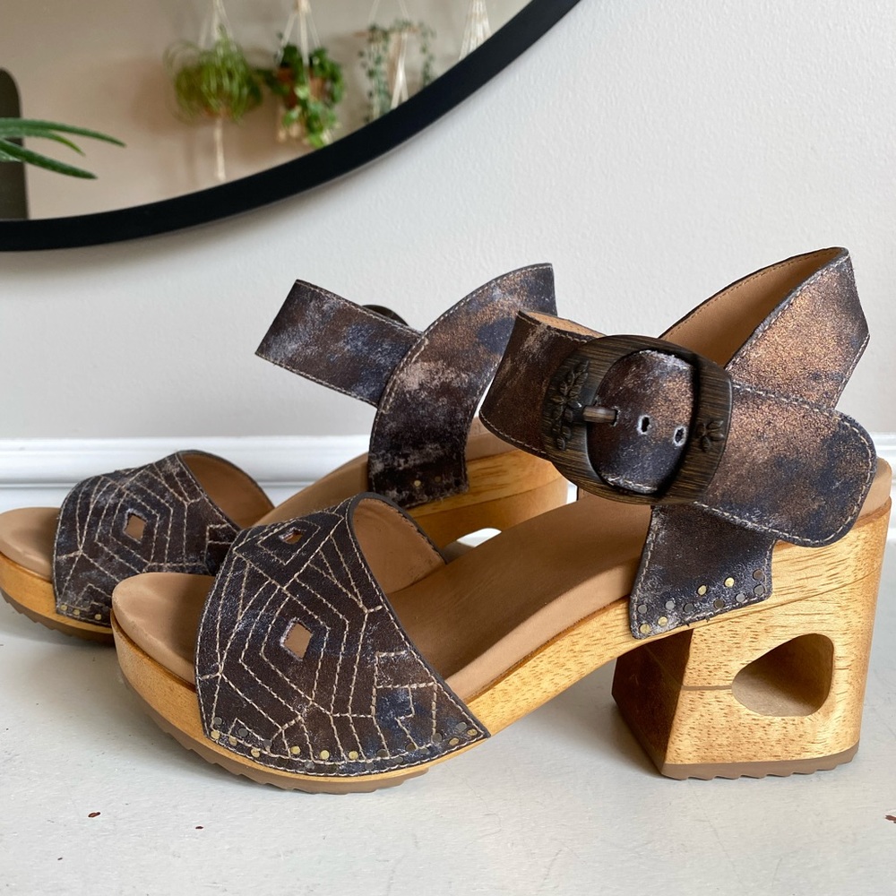 Dansko Handcrafted Heels. Size EU 38/US 8
